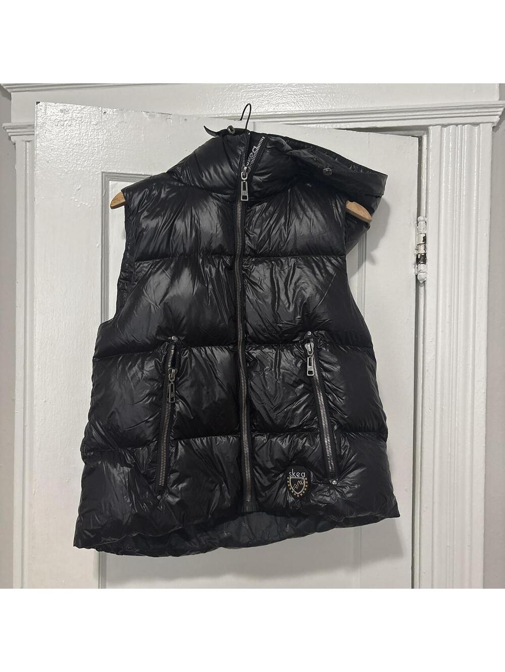 Skea Women's Black Gilet